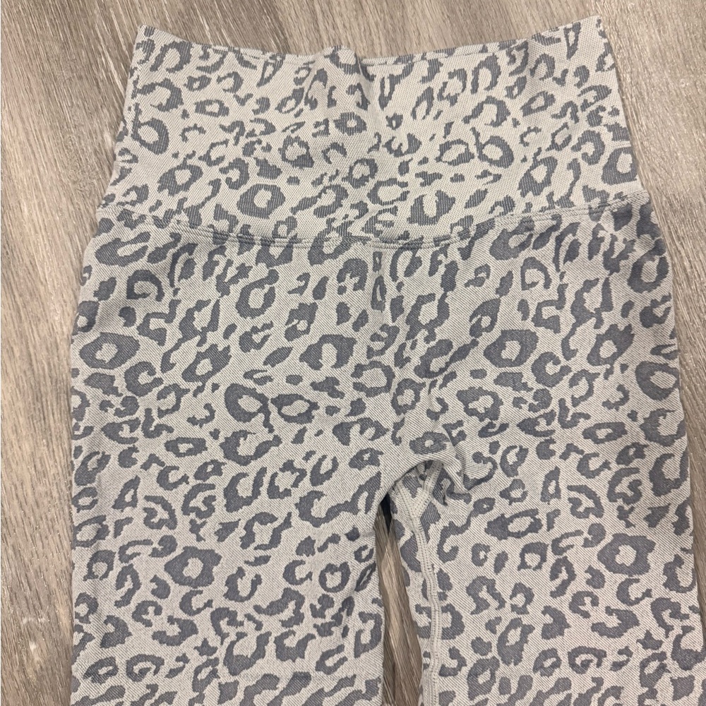 Women's Gray Leopard Print Bike Shorts